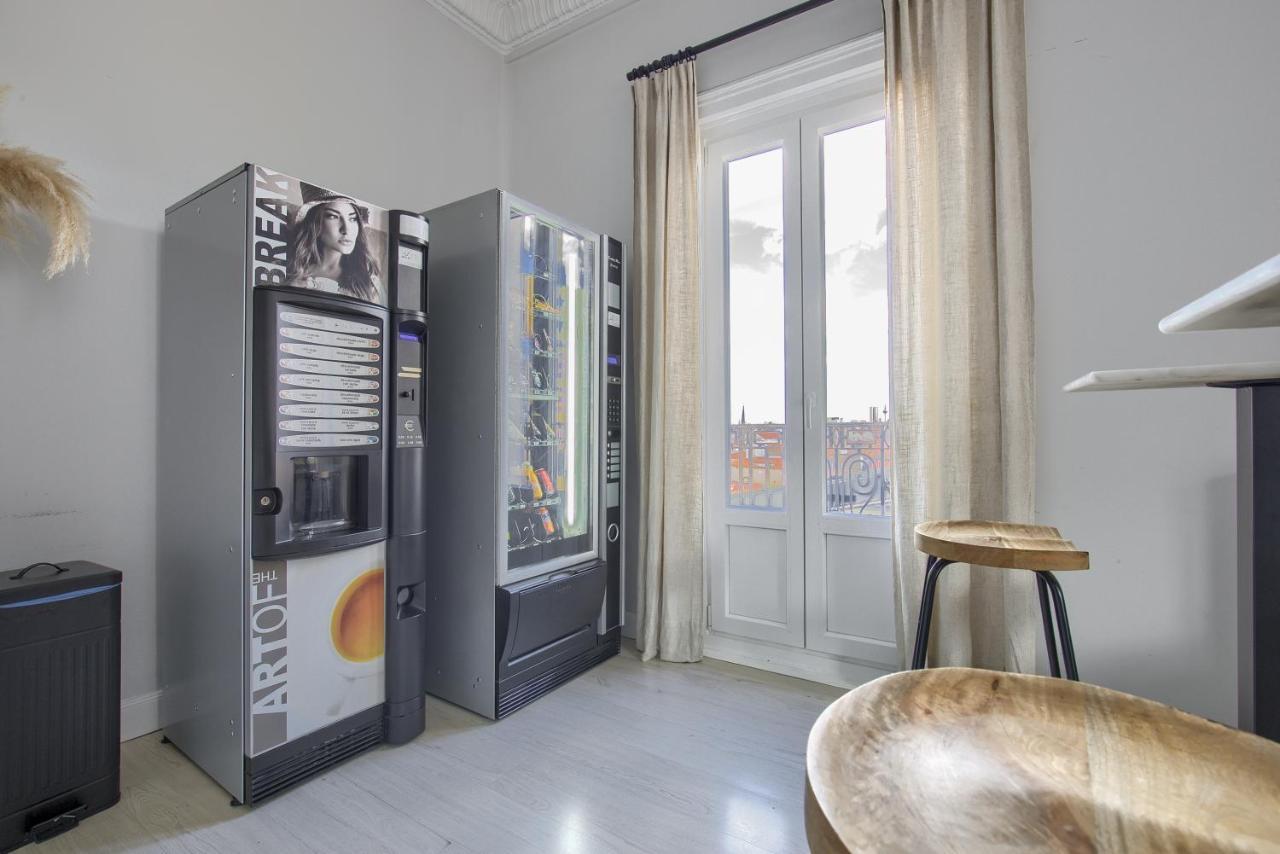 Hostal Besaya Madrid Dış mekan fotoğraf