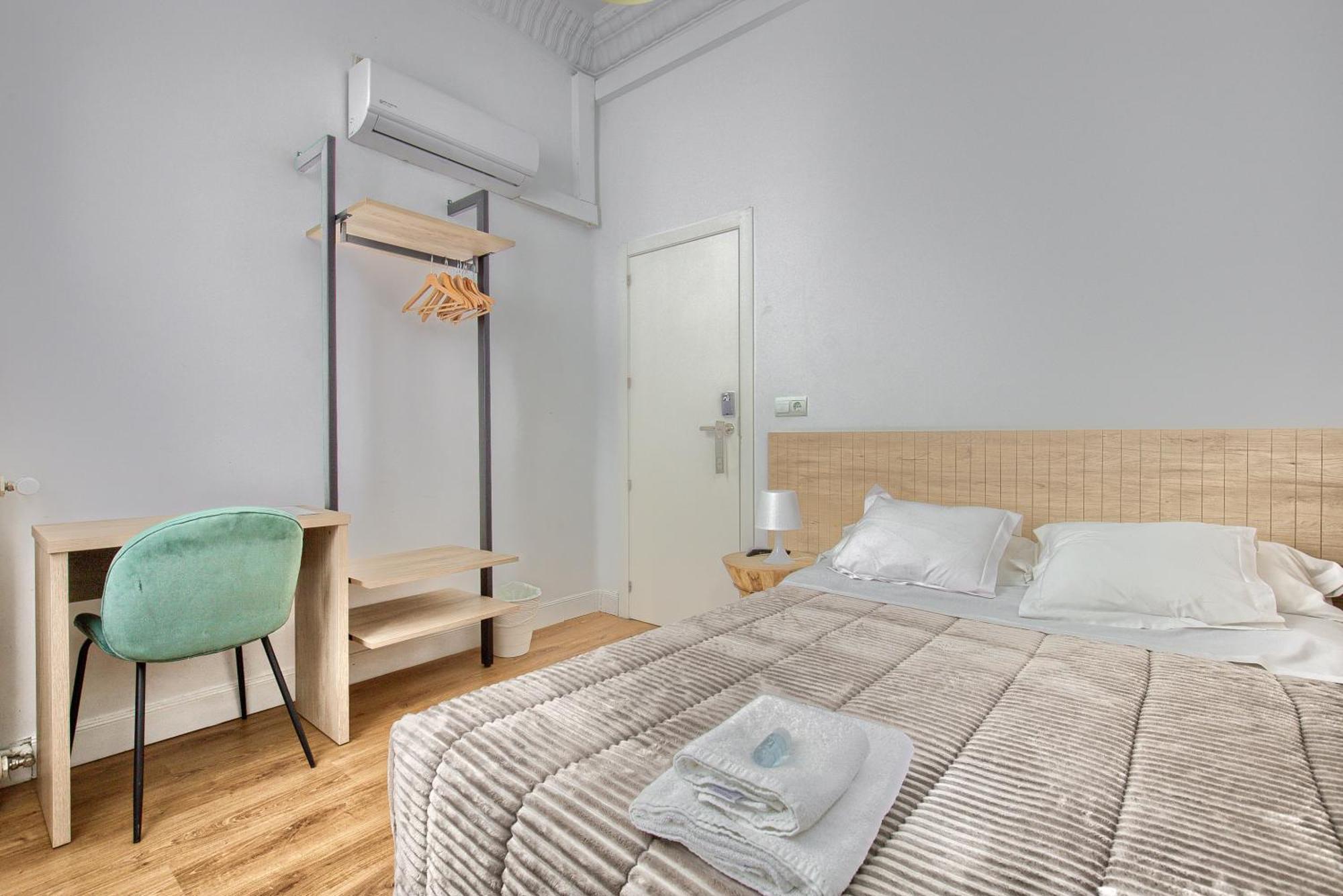 Hostal Besaya Madrid Dış mekan fotoğraf