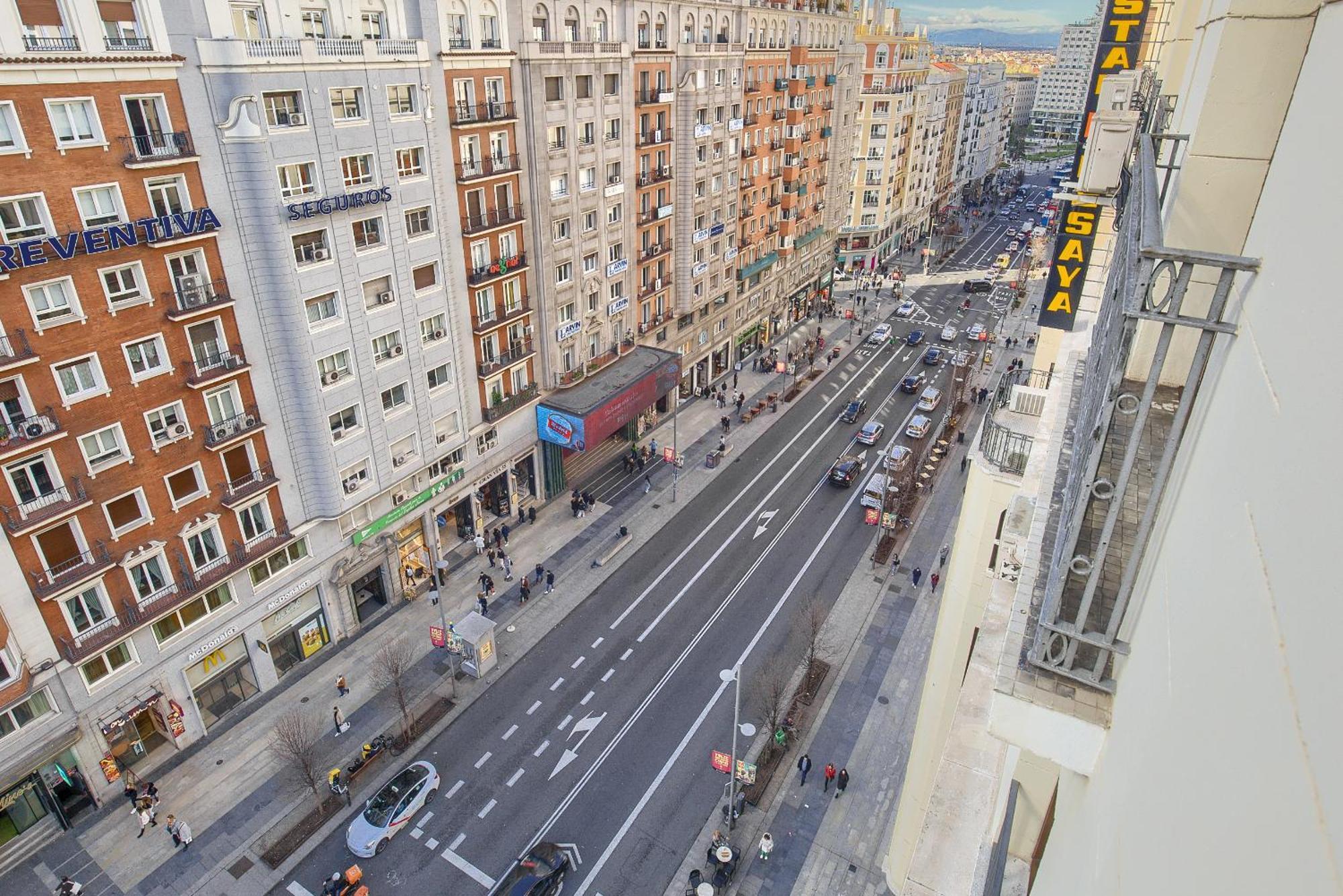 Hostal Besaya Madrid Dış mekan fotoğraf