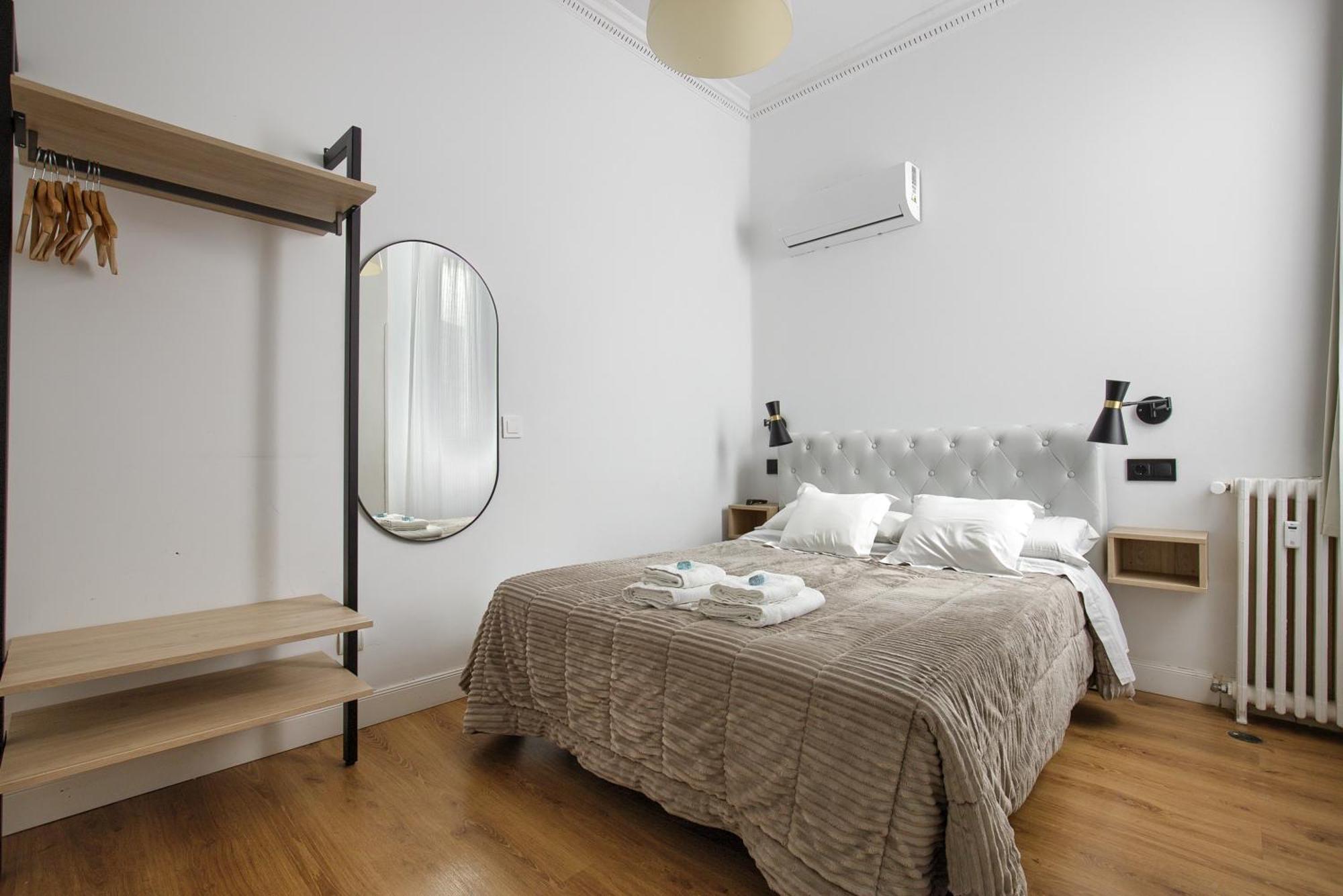 Hostal Besaya Madrid Dış mekan fotoğraf
